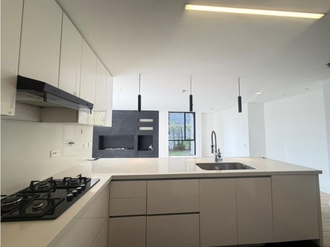 Apartamento de 3 alcobas en arriendo en Llano Grande, Rionegro, 143 m² · foto 3 de 18