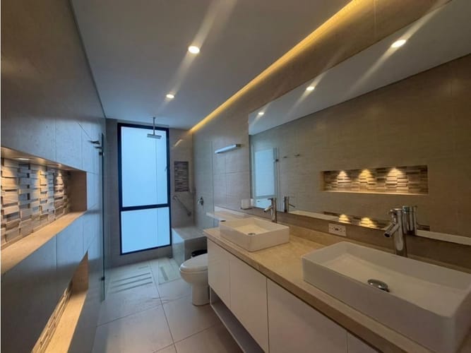 Apartamento de 3 alcobas en arriendo en Llano Grande, Rionegro, 143 m² · foto 13 de 18
