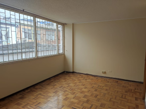 Apartamento en venta en La Soledad, Bogotá · foto 2 de 13