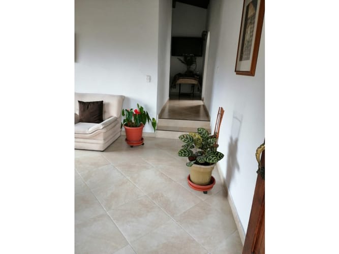 Casa de 3 alcobas en venta en El Porvenir, Rionegro, 110 m² · foto 2 de 16