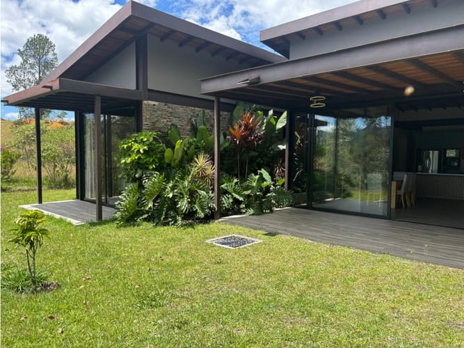 Casa de 3 alcobas en venta en Pantanillo, El Retiro, 255 m² · foto 4 de 24