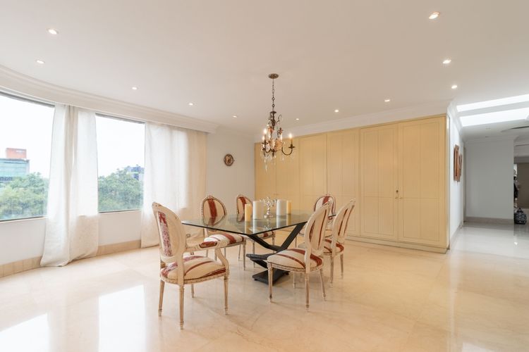 Apartamento de 3 alcobas en venta en Chico Norte, Bogotá, 336 m² · foto 17 de 20