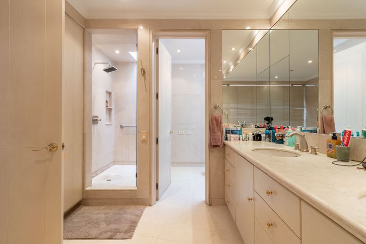 Apartamento de 3 alcobas en venta en Chico Norte, Bogotá, 336 m² · foto 19 de 20
