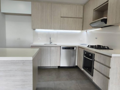Apartamento en arriendo en Loma Del Escobero, Envigado · foto 3 de 24