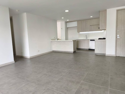 Apartamento en arriendo en Loma Del Escobero, Envigado · foto 5 de 24