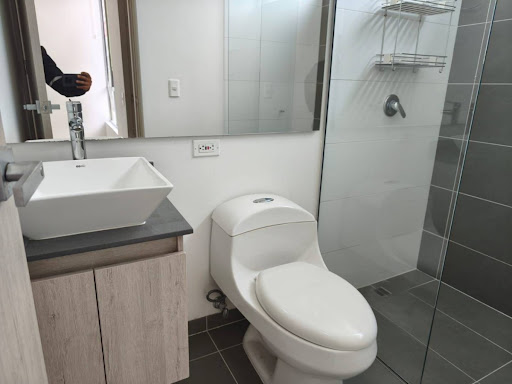 Apartamento en arriendo en Loma Del Escobero, Envigado · foto 18 de 24