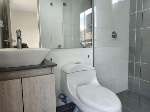 Apartamento en arriendo en Loma Del Escobero, Envigado · foto 20 de 24