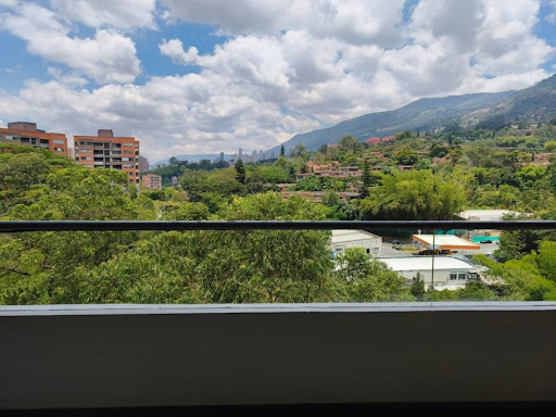 Apartamento en arriendo en Loma Del Escobero, Envigado · foto 22 de 24