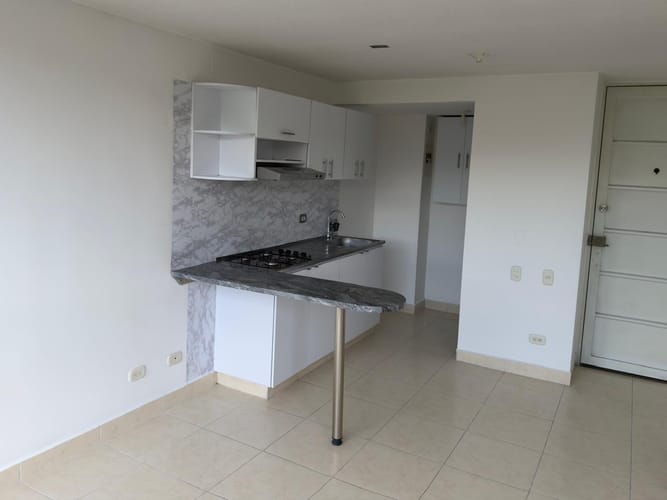 Apartamento de 2 alcobas en venta en Cencar- Yumbo, Yumbo, 59 m² · foto 2 de 18