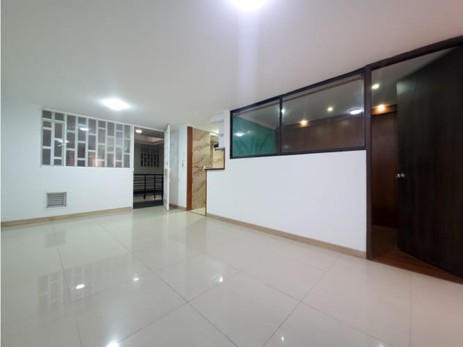 Apartaestudio en venta en Zarzamora, Bogotá, 63 m² · foto 3 de 19