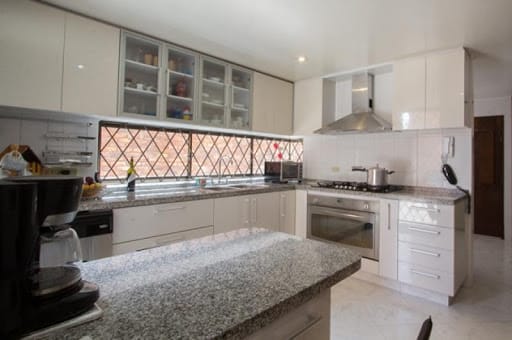 Apartamento de 1 alcoba en venta en Bosque De Pinos, Bogotá, 211 m² · foto 3 de 11