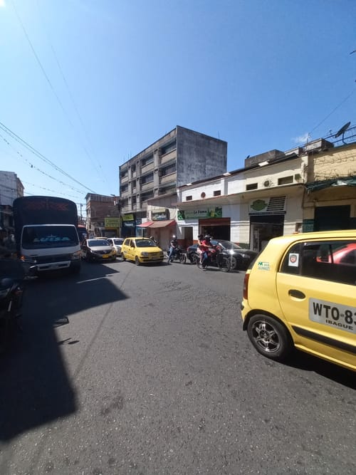 Apartamento de 4 alcobas en venta en Centro, Ibagué, 96 m² · foto 2 de 24