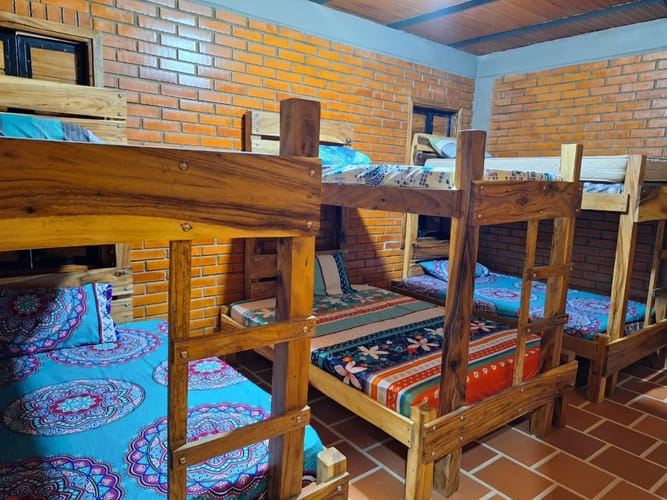 Casa de 8 alcobas en venta en Los Vados, Los Patios, 1990 m² · foto 3 de 24