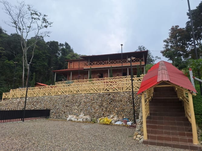 Casa de 8 alcobas en venta en Los Vados, Los Patios, 1990 m² · foto 4 de 24
