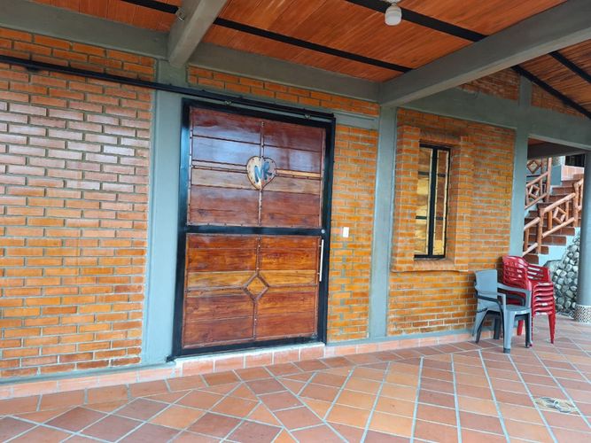 Casa de 8 alcobas en venta en Los Vados, Los Patios, 1990 m² · foto 16 de 24