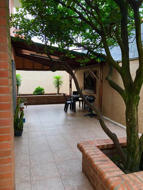 Casa de 4 alcobas en venta en El Castillo, Jamundí, 180 m² · foto 4 de 20
