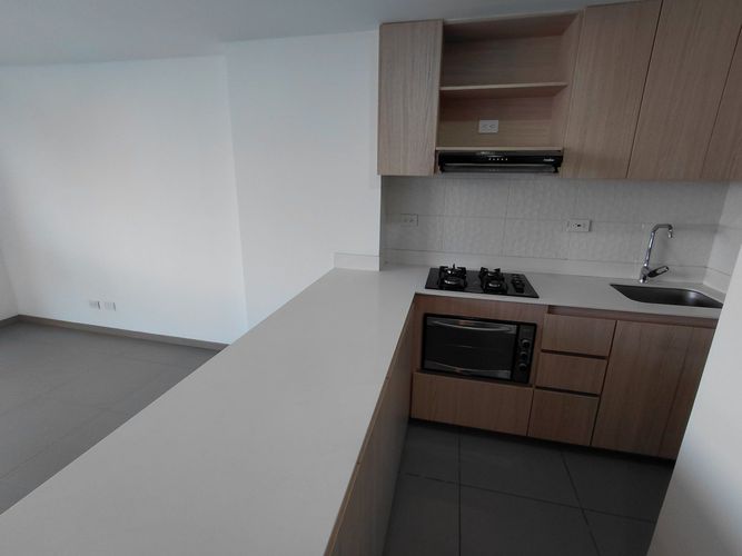Apartamento de 2 alcobas en arriendo en Shellmar, Medellín, 70 m² · foto 6 de 15