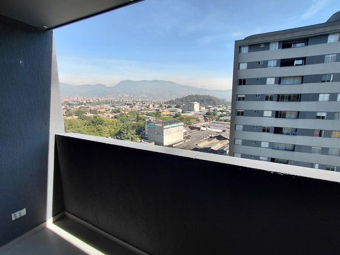 Apartamento de 2 alcobas en arriendo en Shellmar, Medellín, 70 m² · foto 15 de 15
