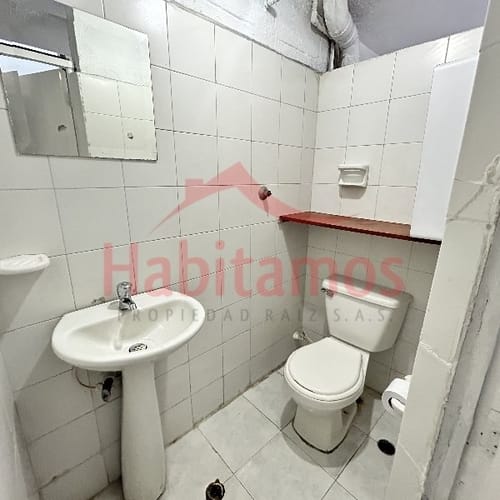 Apartaestudio en arriendo en Rodeo Alto, Medellín, 47 m² · foto 7 de 14