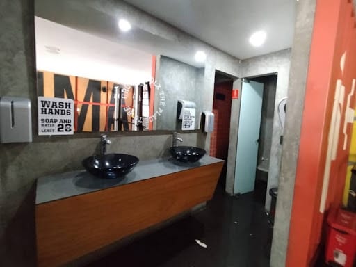 Local en arriendo en Patio Bonito, Medellín, 184 m² · foto 11 de 14