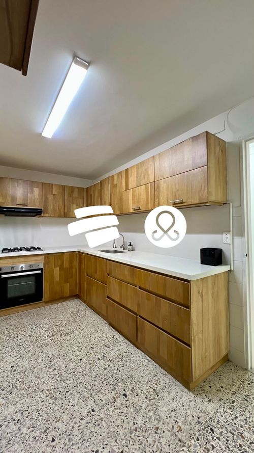 Apartamento de 3 alcobas en venta en Castropol, Medellín, 144 m² · foto 3 de 24
