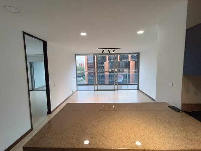 Apartamento en arriendo en Milla De Oro, Medellín · foto 6 de 15