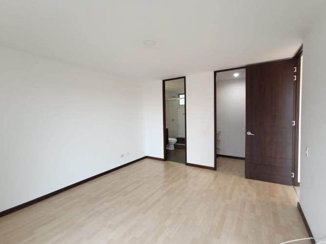 Apartamento en arriendo en Milla De Oro, Medellín · foto 10 de 15