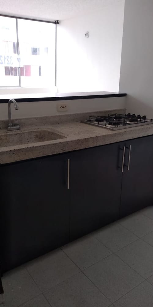 Apartamento de 3 alcobas en venta en Las Villas, Soacha, 57 m² · foto 4 de 11