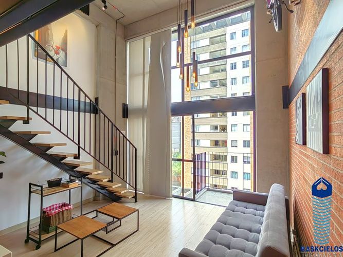 Apartaestudio en venta en Laureles, Medellín, 57 m² · foto 2 de 20