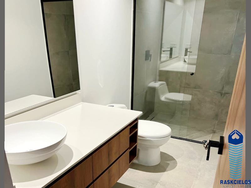 Casa en venta en Loma Del Esmeraldal, Envigado · foto 5 de 9