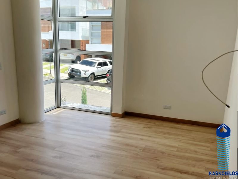 Casa en venta en Loma Del Esmeraldal, Envigado · foto 6 de 9