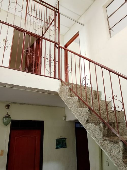 Casa de 11 alcobas en venta en San Cayetano, Cali, 247 m² · foto 2 de 10