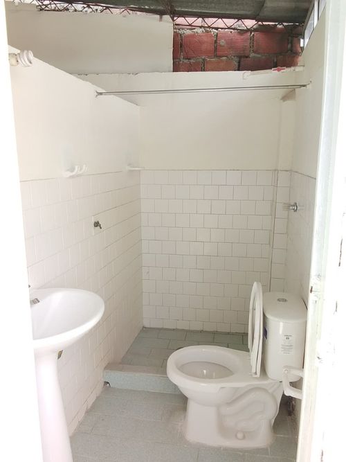 Casa de 11 alcobas en venta en San Cayetano, Cali, 247 m² · foto 5 de 10
