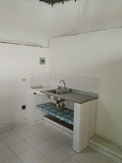 Casa de 11 alcobas en venta en San Cayetano, Cali, 247 m² · foto 7 de 10