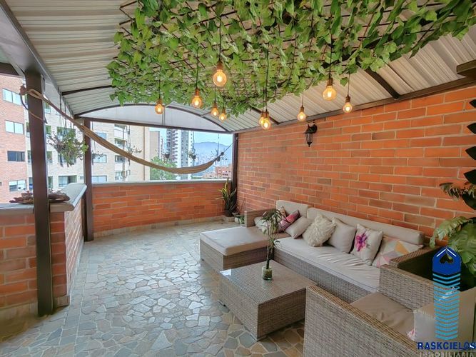 Apartamento de 3 alcobas en venta en Las Lomitas, Sabaneta, 161 m² · foto 3 de 20