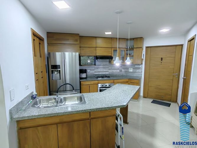Apartamento de 3 alcobas en venta en Las Lomitas, Sabaneta, 161 m² · foto 7 de 20