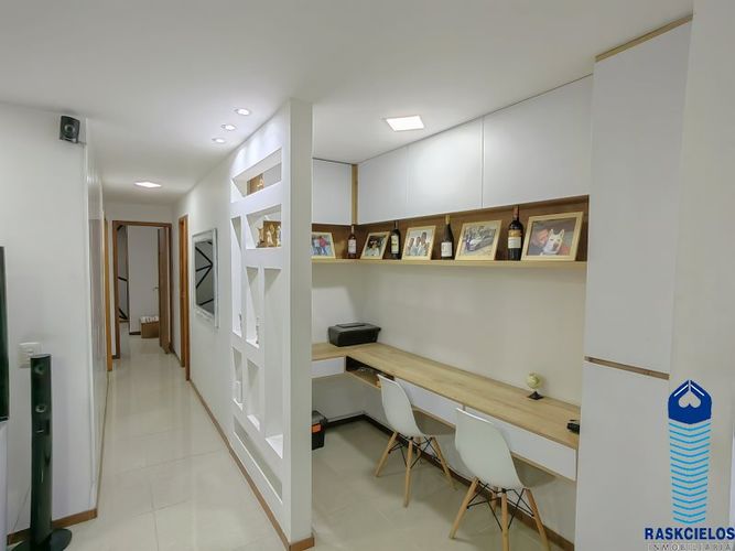 Apartamento de 3 alcobas en venta en Las Lomitas, Sabaneta, 161 m² · foto 11 de 20