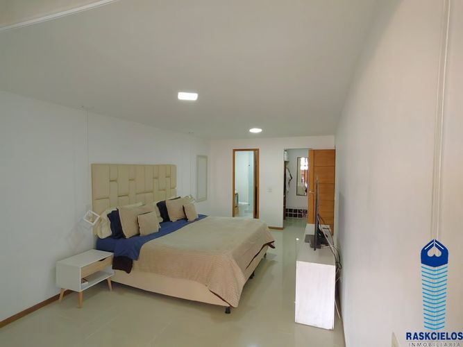 Apartamento de 3 alcobas en venta en Las Lomitas, Sabaneta, 161 m² · foto 18 de 20