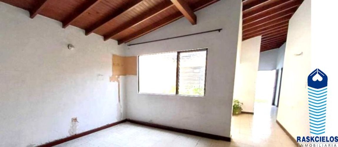 Casa de 4 alcobas en venta en El Nogal-Los Almendros, Medellín, 122 m² · foto 5 de 14