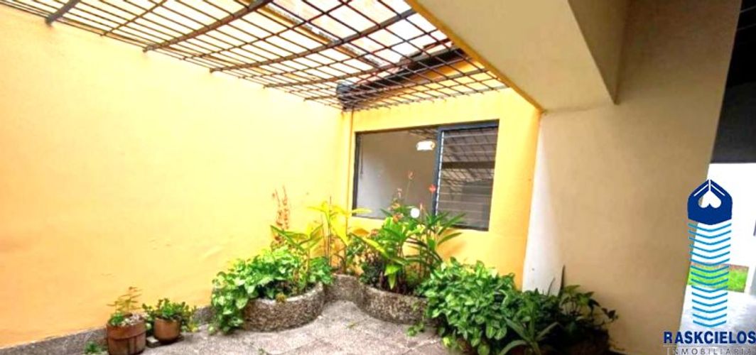 Casa de 4 alcobas en venta en El Nogal-Los Almendros, Medellín, 122 m² · foto 9 de 14