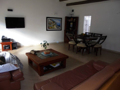 Casa en venta en Alhambra, Bogotá · foto 3 de 24
