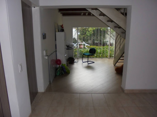 Casa en venta en Alhambra, Bogotá · foto 4 de 24