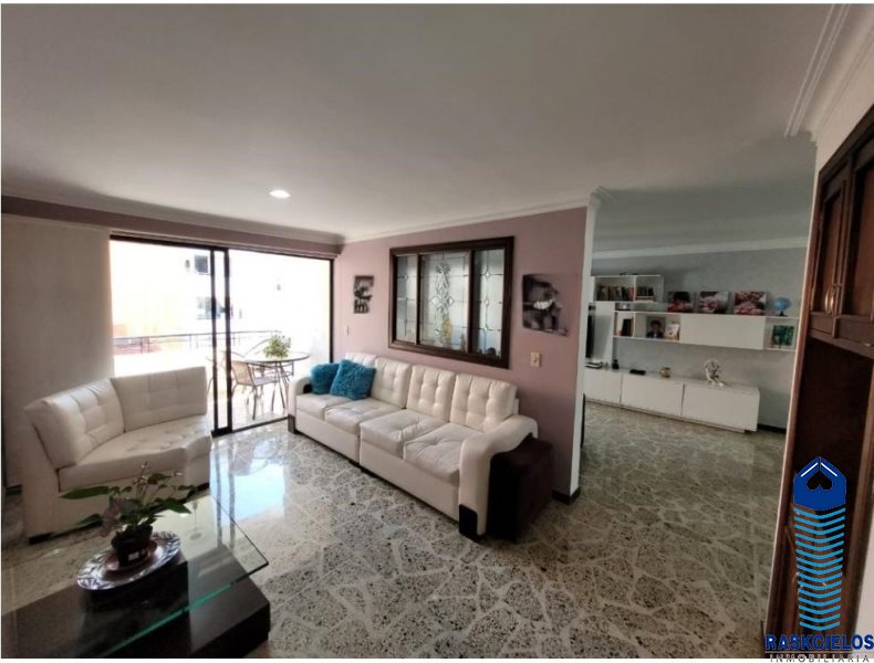 Apartamento en venta en Laureles Nogal, Medellín · foto 2 de 14
