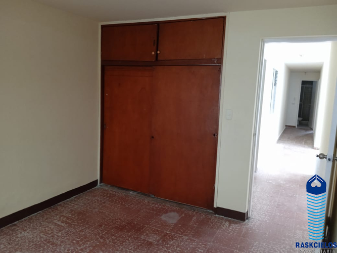 Casa de 5 alcobas en venta en Calasanz, Medellín, 290 m² · foto 4 de 19