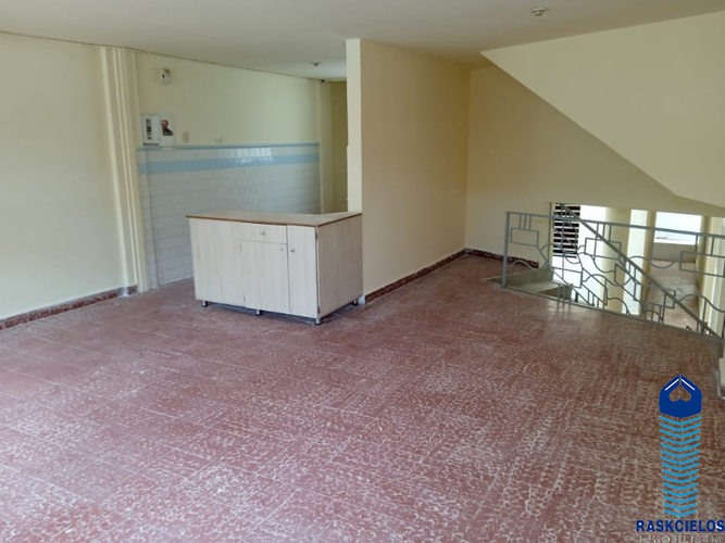 Casa de 5 alcobas en venta en Calasanz, Medellín, 290 m² · foto 11 de 19