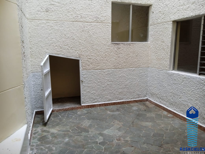 Casa de 5 alcobas en venta en Calasanz, Medellín, 290 m² · foto 16 de 19