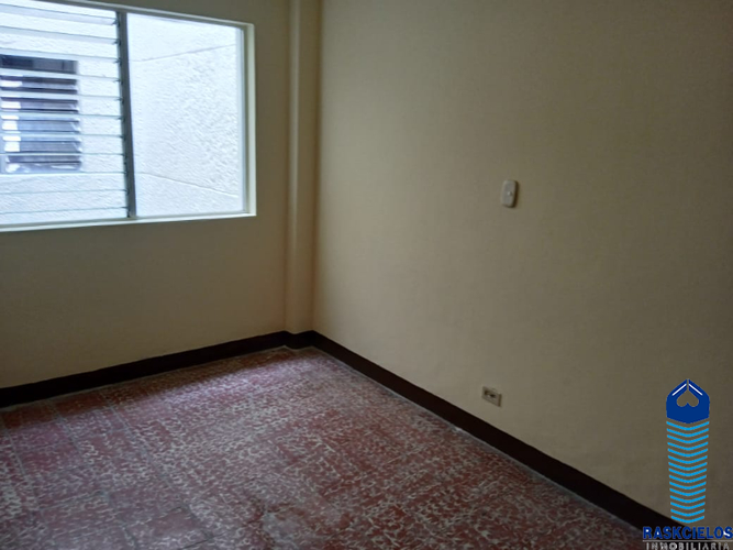 Casa de 5 alcobas en venta en Calasanz, Medellín, 290 m² · foto 18 de 19