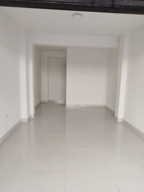 Local en arriendo en Napoles, Cali, 16 m² · foto 3 de 5