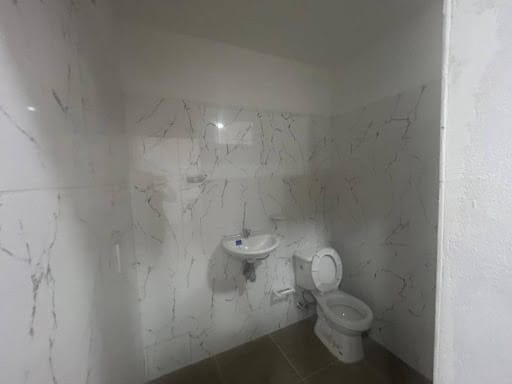 Local en arriendo en La Doctora, Sabaneta, 118 m² · foto 8 de 8