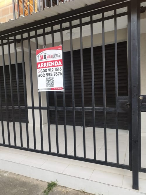 Local en arriendo en Napoles, Cali, 15 m² · foto 2 de 5